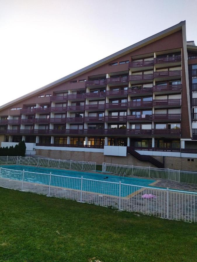 Studio Le Lacuzon Avec Piscine Et Tennis Exterieurs Les Rousses Exterior photo